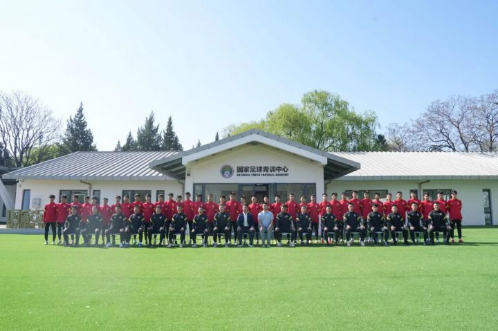 我院运动医学力量进驻中国足协男子精英青训营，守护每一位未来之星